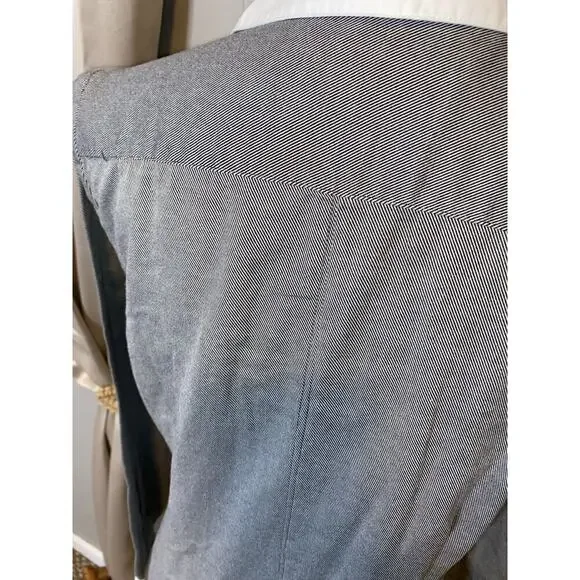 Express The Essential Shirt size Medium GUC Grey Black White Pinstripe Shirt - Picture 9 of 12